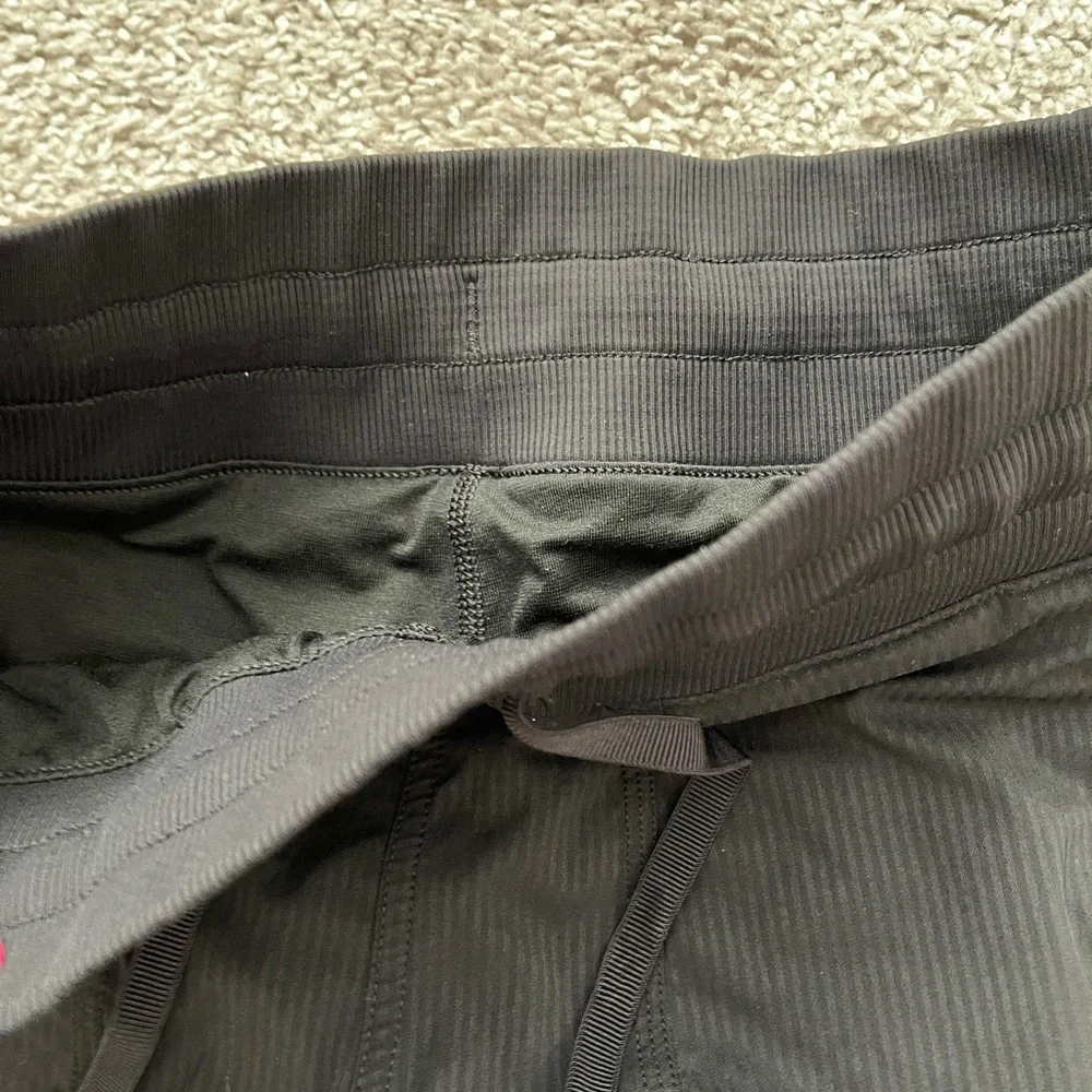 Lululemon Dance Studio Pant Size 6 Black - Picture 5 of 8